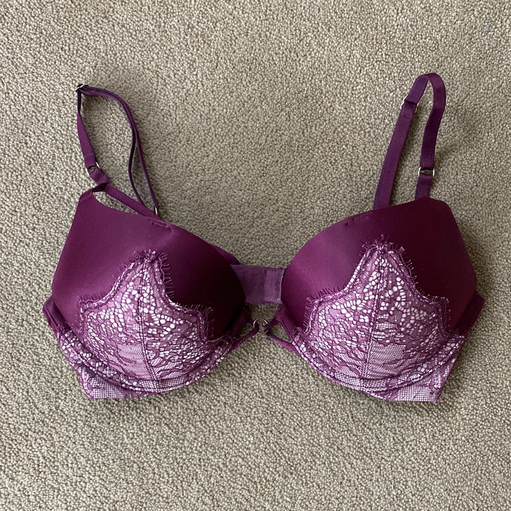 Bombshell Victoria’s Secret Bra